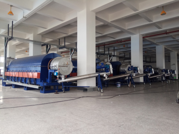 焙燒電池負(fù)極材料，規(guī)格：?0.65x7.2米間接電加熱